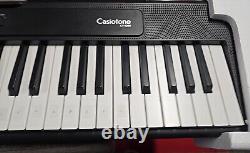 Casio Casiotone CT-S200 Red Portable Electronic Keyboard 61 Keys